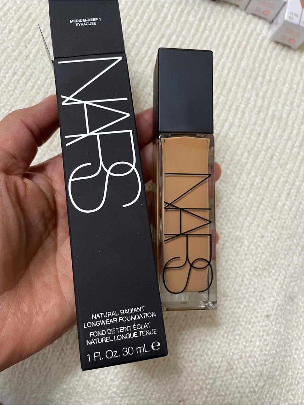 NARS Natural Radiant Longwear Foundation — Syracuse (Medium-Deep, Tan)